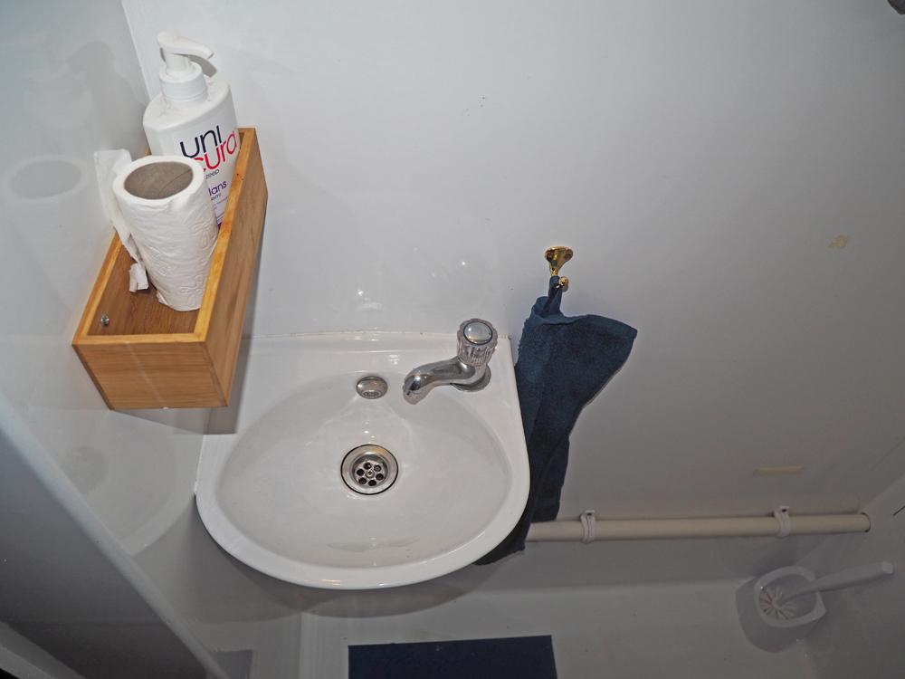 Fore ship, Accommodation